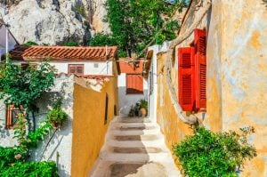 Athens Street iStock 544736946
